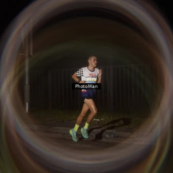 Runner Photo 3205713