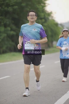 Runner Photo 3205806