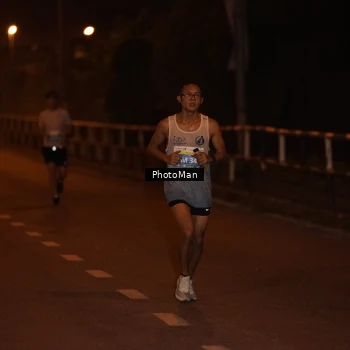 Runner Photo 3206155