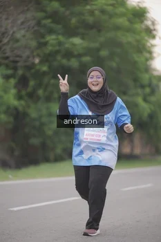 Runner Photo 3206599