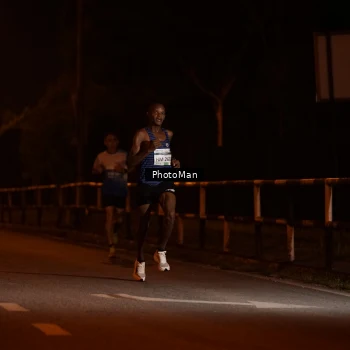 Runner Photo 3207929