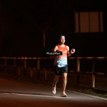 Runner Photo 3208364