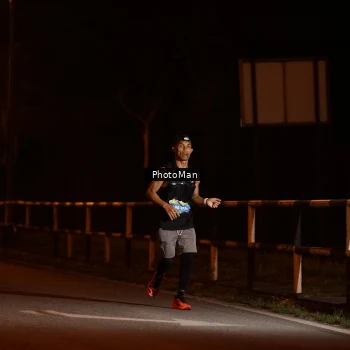 Runner Photo 3209454