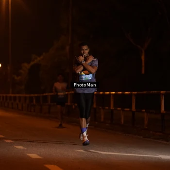 Runner Photo 3210716