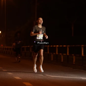 Runner Photo 3210717