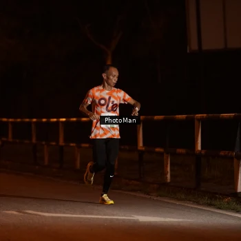 Runner Photo 3210866