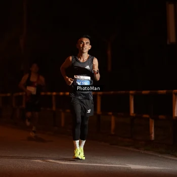 Runner Photo 3210872