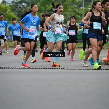 Runner Photo 3210896