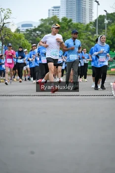 Runner Photo 3210955