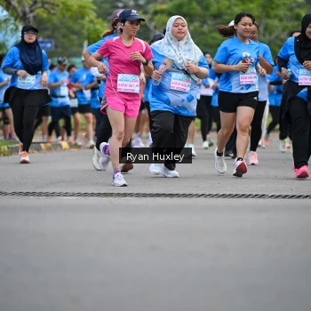 Runner Photo 3210975