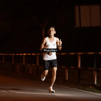 Runner Photo 3211062