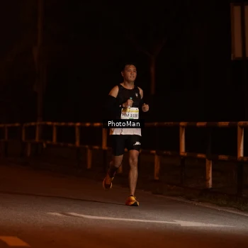 Runner Photo 3211146