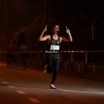 Runner Photo 3211197