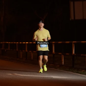 Runner Photo 3211319