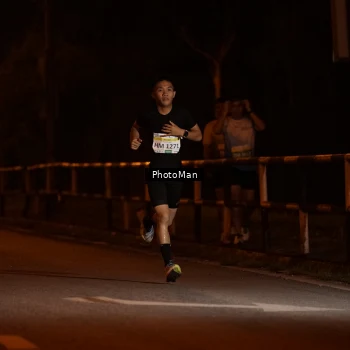 Runner Photo 3211474