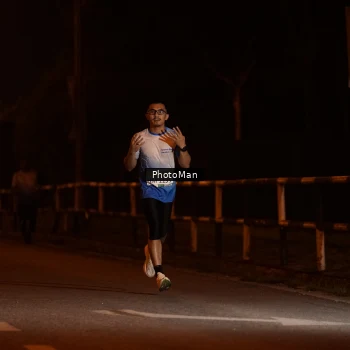 Runner Photo 3211909
