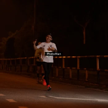 Runner Photo 3212190