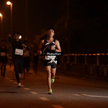 Runner Photo 3212935