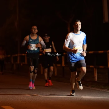 Runner Photo 3213040