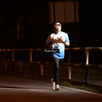 Runner Photo 3213391