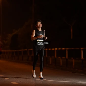 Runner Photo 3213401