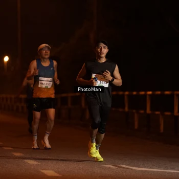 Runner Photo 3213721