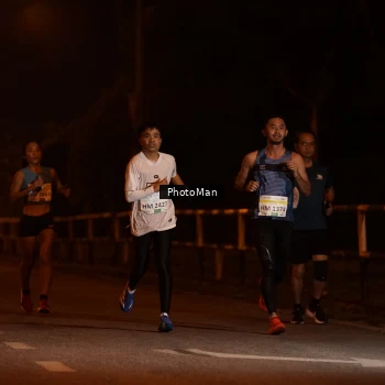 Runner Photo 3213923