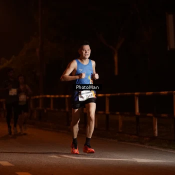 Runner Photo 3214033