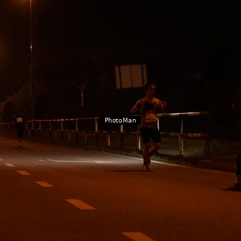 Runner Photo 3214044