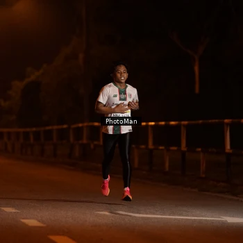 Runner Photo 3214145