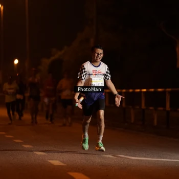 Runner Photo 3214310