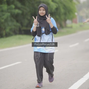 Runner Photo 3214375