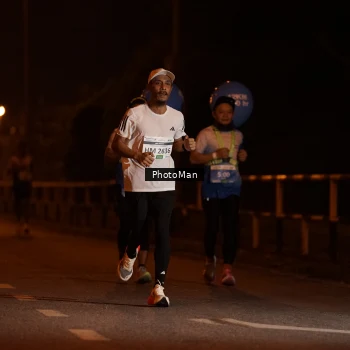 Runner Photo 3214541