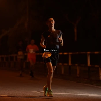 Runner Photo 3214698