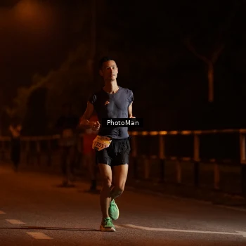 Runner Photo 3214730
