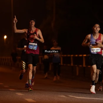 Runner Photo 3214939