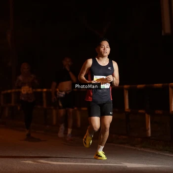 Runner Photo 3215301