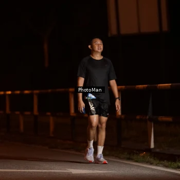 Runner Photo 3215435