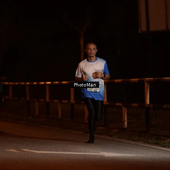 Runner Photo 3215451