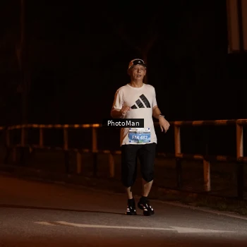 Runner Photo 3215582