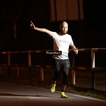 Runner Photo 3216005