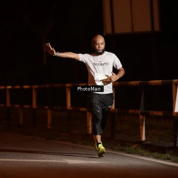 Runner Photo 3216018
