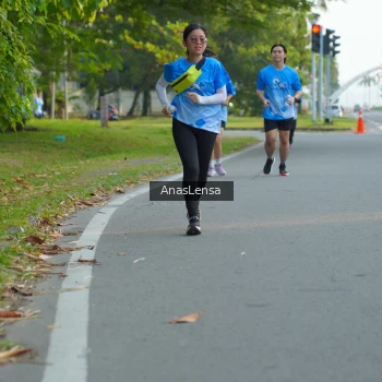 Runner Photo 3218825
