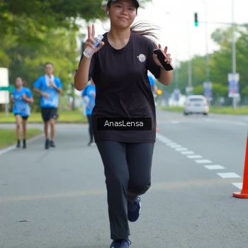 Runner Photo 3219374