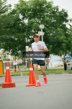 Runner Photo 3219675