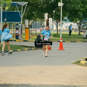 Runner Photo 3220760