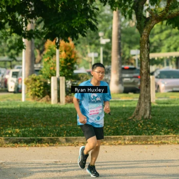Runner Photo 3220841