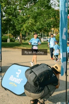 Runner Photo 3221704