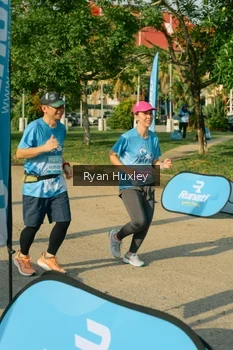 Runner Photo 3222000