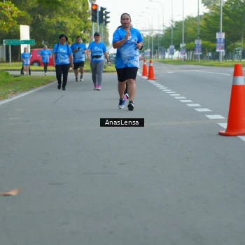 Runner Photo 3222990